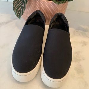 〰️Vince Warren Sneakers〰️